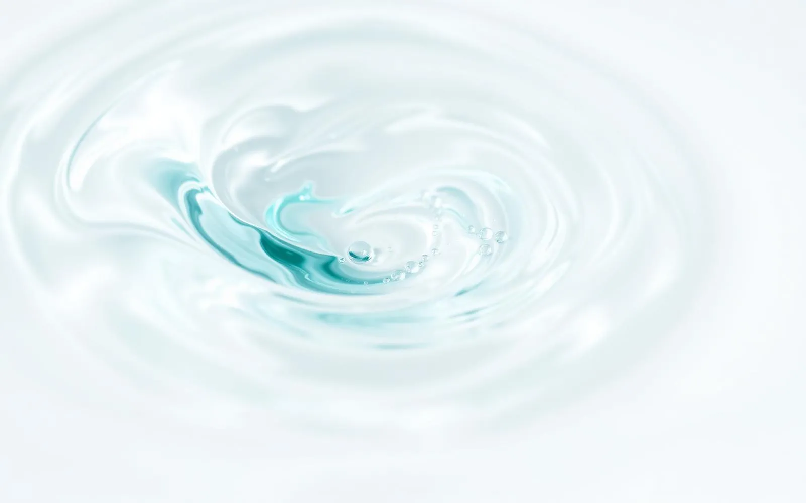 Agua pura en movimiento
